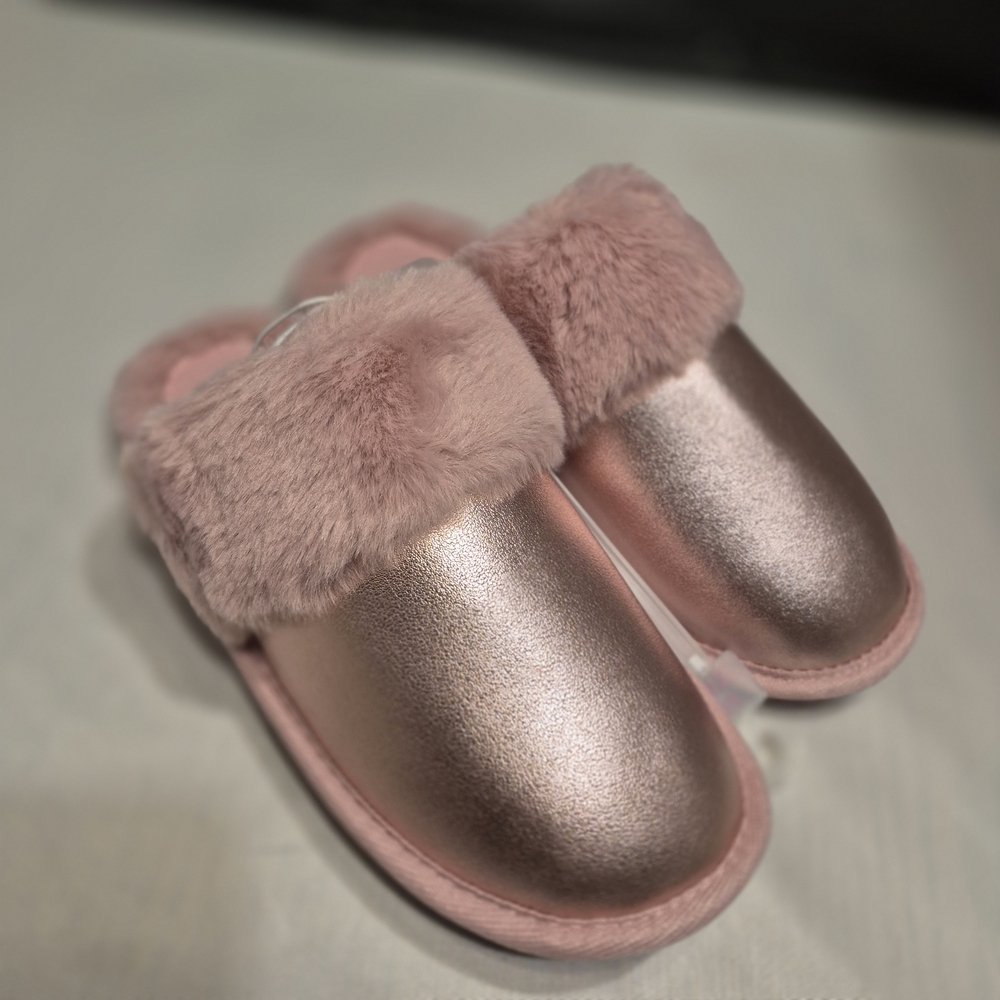 Pink Fuzzy Slippers - Picture 9 of 9